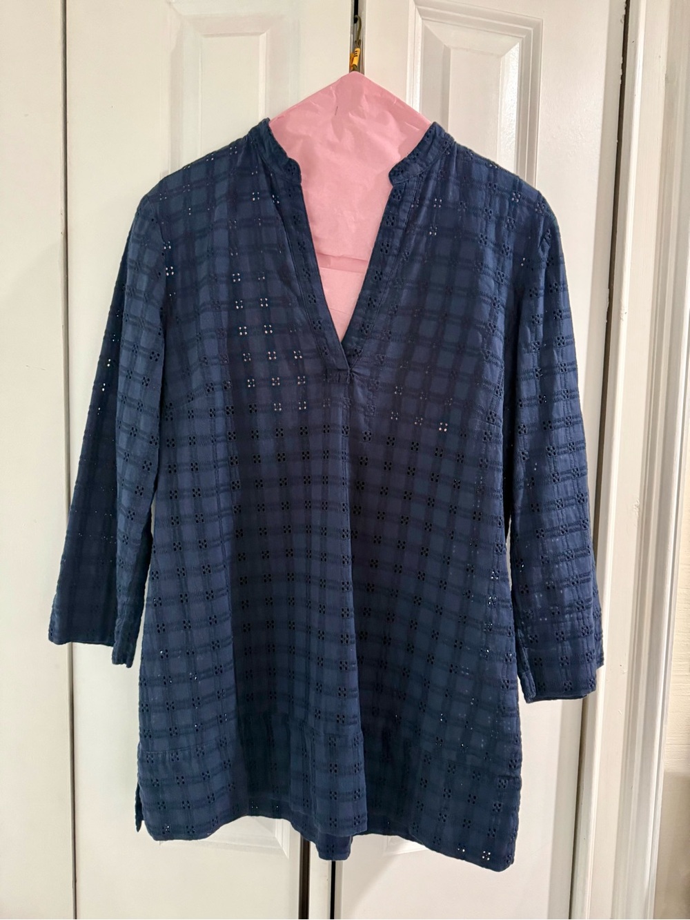 Brooks Brothers Navy Eyelet Split V-Neck Tunic Blouse